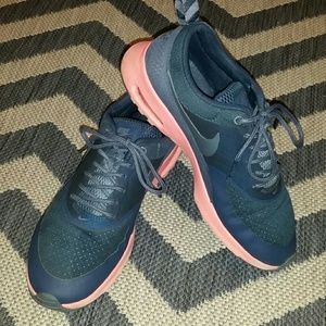 Nike Air Max Thea trainers